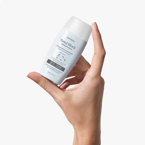 Iniciar sesión / Registrar Protección Solar Tratamiento facial Cuidado Personal Maquillaje Perfumes Joyería Quiénes Somos Catálogo Quiero ser Consultora Si eres Consultor(a), ingresa a MAYA aquí Contáctanos Fotoprotector Solar Fluido SPF50+ Total Block Dermafusión mini 1